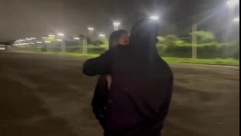 Esposa faz solteiro fica louco de tesão com um esfregar esfregar transando bem gostoso sem camisinha