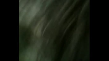 Amiga dando uma cupada