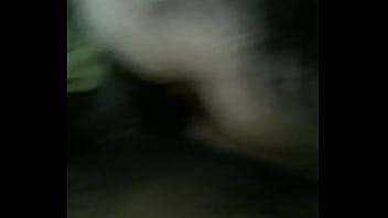 Amiga dando uma cupada