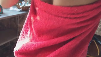 Vizinho prestativo precisava só tomar meu banho