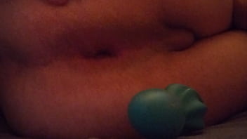 Gaping my hole with a ribbed plug