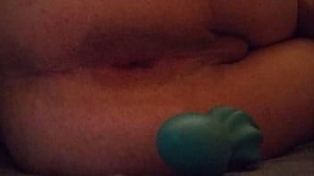 Gaping my hole with a ribbed plug