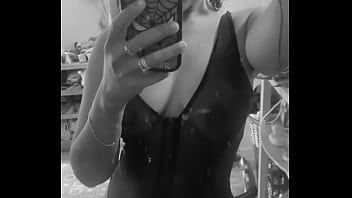 Petite tenue d’aujourd’hui les coquin pas sûre qu’elle reste