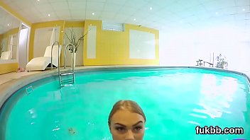 Unusual chick finger fucks slit and gets licked and fucked in pov