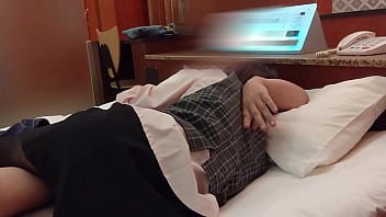 Ol 昼間から欲情しちゃっておチンポをおねだり パンスト破って挿入されて興奮しちゃう 素人 フェラ 中出し クンニ