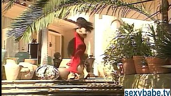 Ebony Babe With Great Body Goes Nude thumbnail