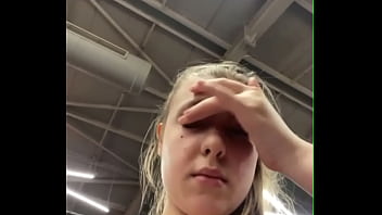 Masturbate in the gym