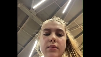 Masturbate in the gym