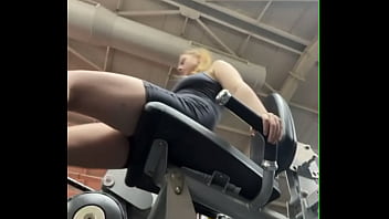 Masturbate in the gym