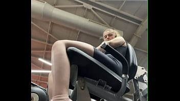 Masturbate in the gym