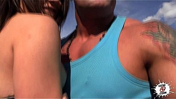 Dinio pierde la apuesta y a su novia