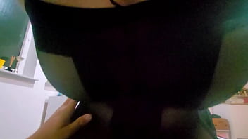 Smelly dick goes into her mouth she is in tights and she make a cowboy fuck