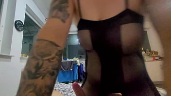 Smelly dick goes into her mouth she is in tights and she make a cowboy fuck Smelly dick goes into her mouth she is in tights and she make a cowboy fuck