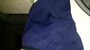 Tanga de encaje rico