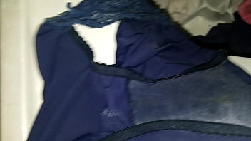 Tanga de encaje rico