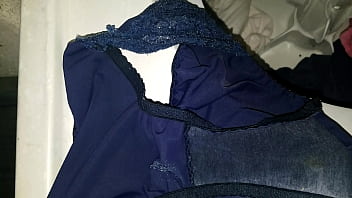 Tanga de encaje rico