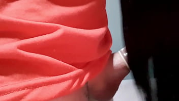 Caiu na net dançarina de funk dando para fã depois do show