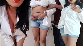कॉलेज प्रशिक्षु नर्स निजी केबिन में डॉक्टर का बड़ा लण्ड चूसती है कॉलेज प्रशिक्षु नर्स निजी केबिन में डॉक्टर का बड़ा लण्ड चूसती है