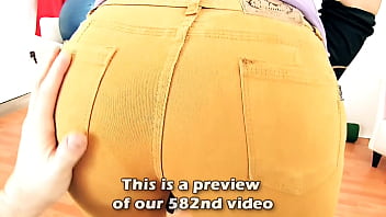 Meaty pussy latina teasing on camera guy