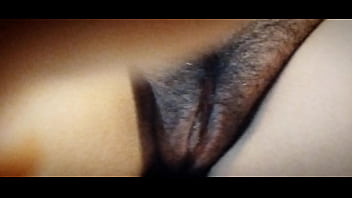 Terminé follando con el esposo de mi mejor amiga me puso a mamarle la verga y mostrar el culo