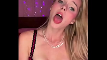 If you’re not following winkblondie yet you’re missing out