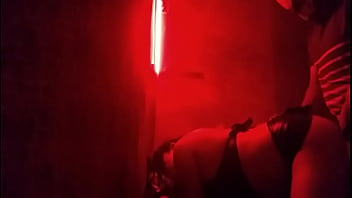 Me hace gemir delicioso este single y mi cornudo nos graba