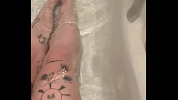 Quiero que me chupen los pies como si no hubiese mañana