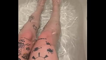 Quiero que me chupen los pies como si no hubiese mañana