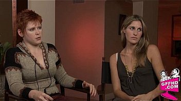 Sensual lesbains 0905