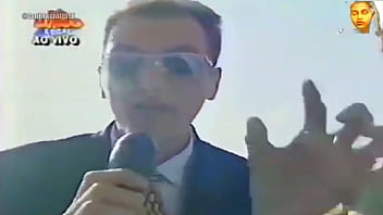 Domingo legal grupo banana split participando da prova da banheira