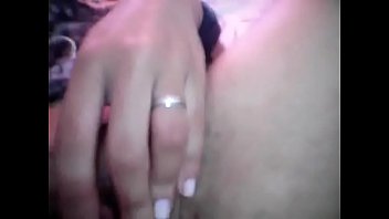 Alessandra casada na siririca 2