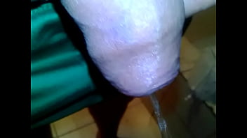 Pissing Hd thumbnail