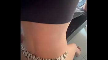 Rica cogida en el comedor con mi ex despues de ver a su novia no puede dejar de cogerme