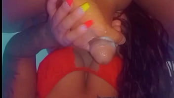 Velho safado chupa buceta colegial putinha