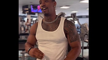 Entrenando pa cuando estrene “tussy pussy”