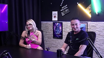 Bruna carlos e matheus caetano no top cast parte 1 a putaria que pegou fogo na mesa do podcast Bruna carlos e matheus caetano no top cast parte 1 a putaria que pegou fogo na mesa do podcast