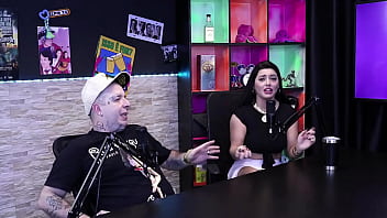 Bruna carlos e matheus caetano no top cast parte 1 a putaria que pegou fogo na mesa do podcast Bruna carlos e matheus caetano no top cast parte 1 a putaria que pegou fogo na mesa do podcast