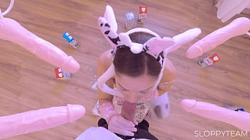 Milf with fake boobs blowbang blowjob gangbang dildos