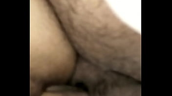 चूत का पानी झाड दिया पति ने