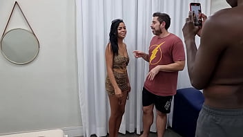 Bastidores da gravação da novinha de 18 aninhos angel ferraz levando no cu e fazendo dp Bastidores da gravação da novinha de 18 aninhos angel ferraz levando no cu e fazendo dp