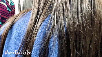 Estava provando umas roupas e acabei provando o cacete do atendente que me fodeu sem camisinha trailer