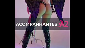 Gostosa quer dar uma longa e boa batida em voce Gostosa quer dar uma longa e boa batida em voce