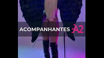 Gostosa quer dar uma longa e boa batida em voce