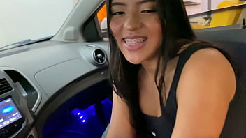 Un dia de compras termina en una buena follada