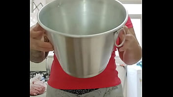 Metade de mim quer carinho e a outra metade quer sentar na sua cara e esfrega meu bucetao