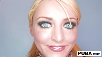 Hot babe nmasturbates