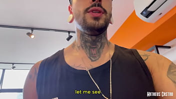 Minha amiga ruivinha brigou com o namorado e veio se consolar na minha pica teaser