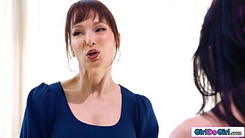 Stepmom lexi luna and stepdaughter bella nova are fucking a lot lately and think they can squeeze the strapon in before the social worker shows up