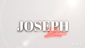 Fodendo a morena rabuda com brinquedinho e plug no cu