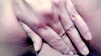 I fucked a stranger in the hot tub and let him cum inside my pussy